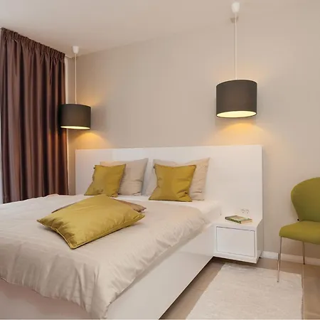 Vikendica Luxurious In Okrug Gornji With Sauna