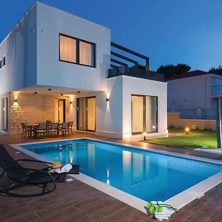 Cozy In Okrug Gornji With House Sea View *